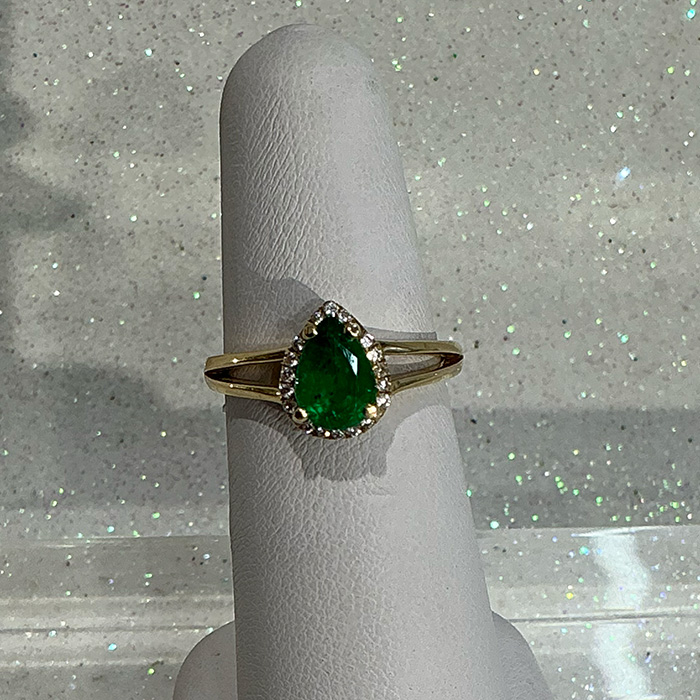 teardrop emerald